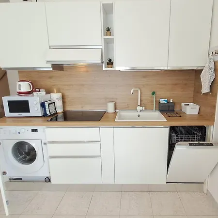 Barbara Fra I Pini Lignano Sabbiadoro